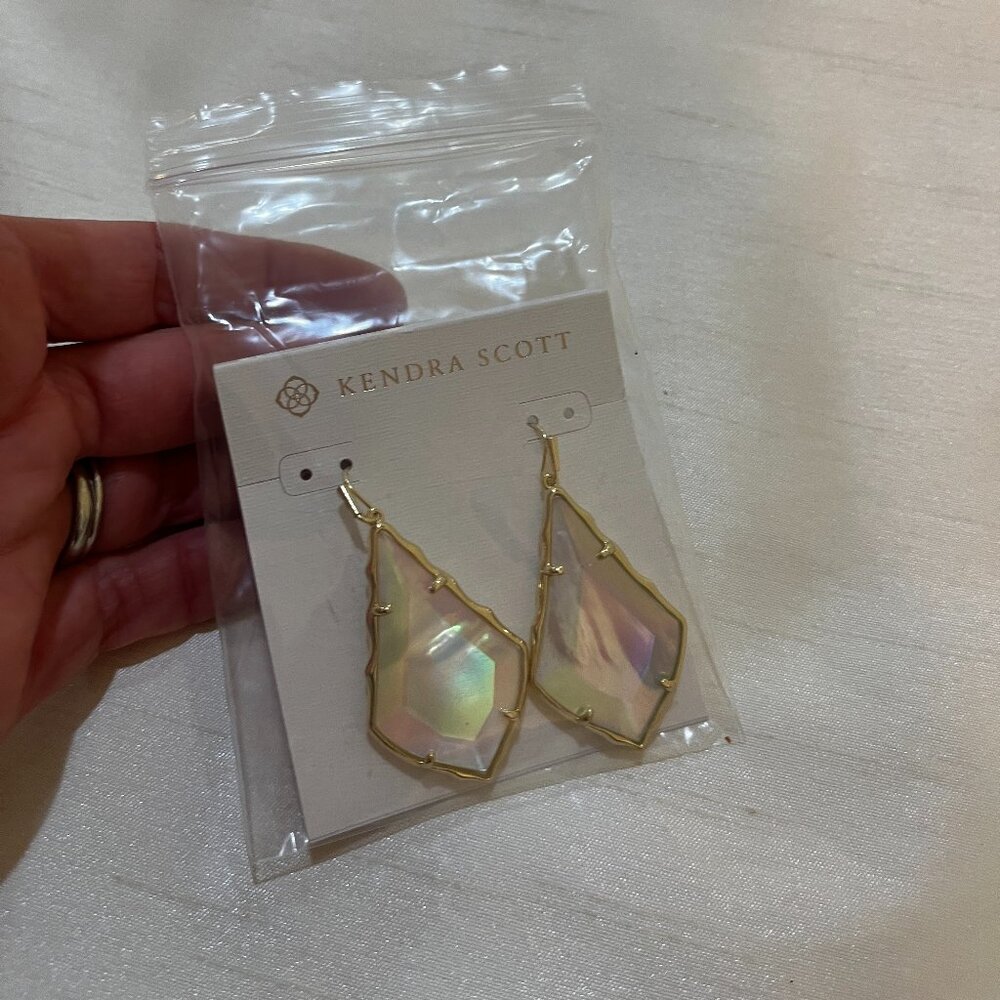 NWT Kendra Scott Iridescent drop earrings
